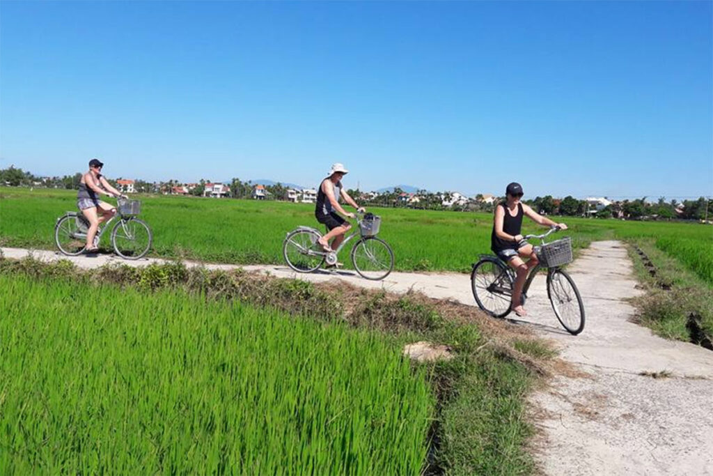 Hoi An cycling tour through the countryside