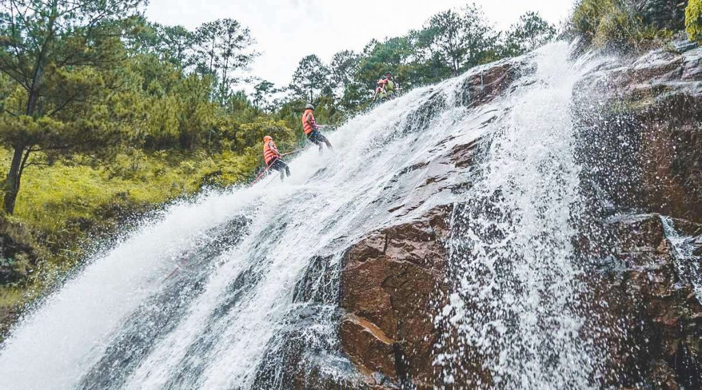 canyoning Danatla waterfall