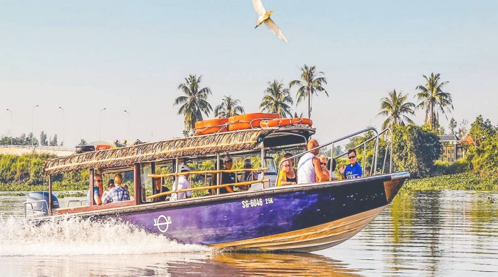 speedboat to Cu Chi Tunnels