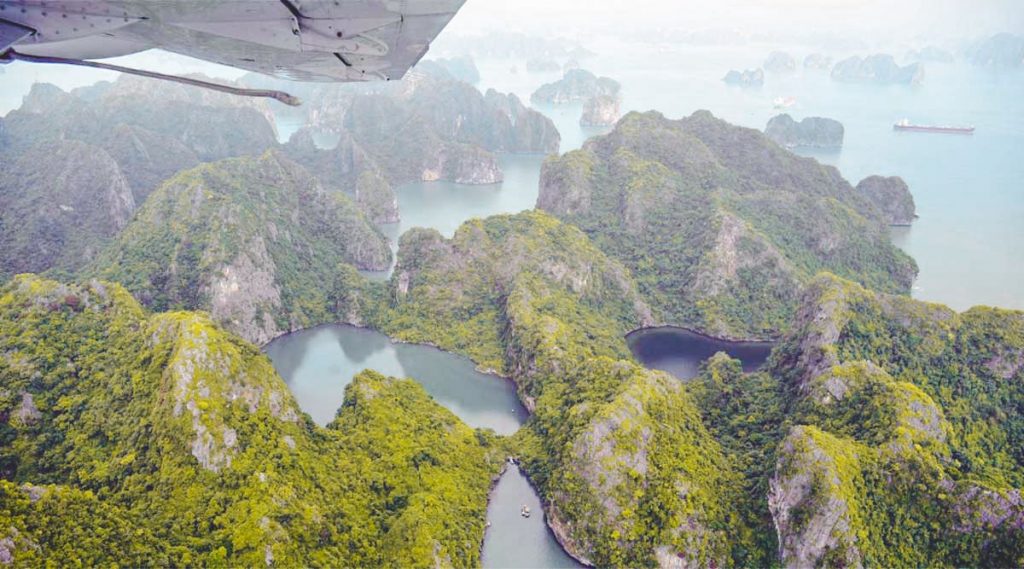 Scenic flight in Halong Bay