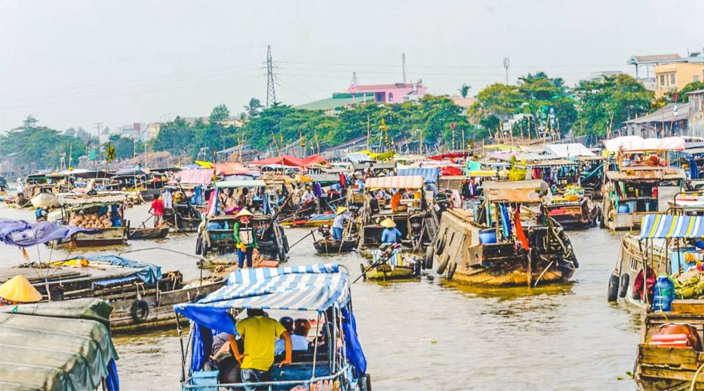 Cai Rang floating market