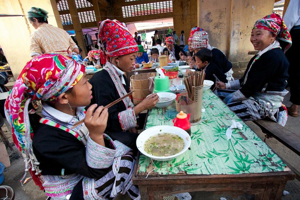 Muong Hum Market