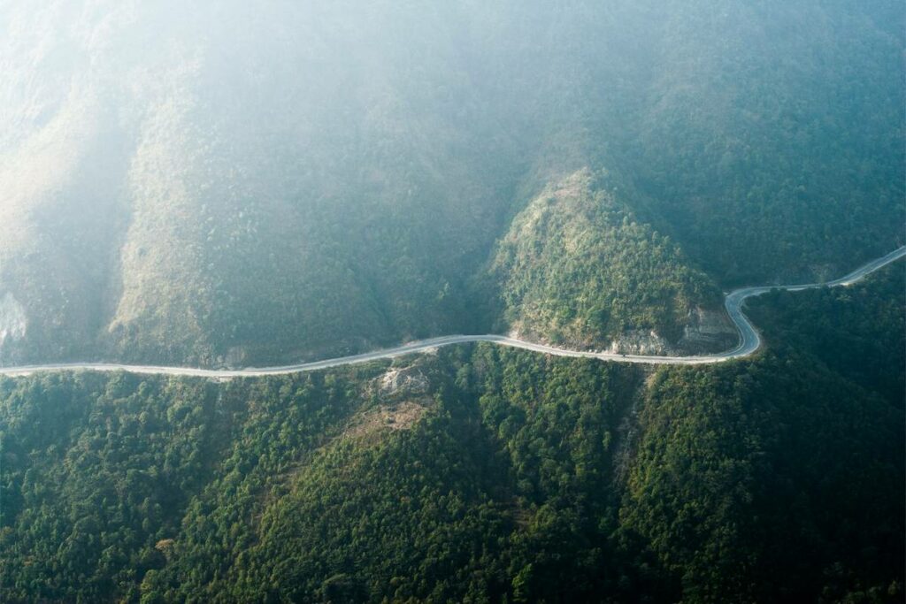 Road from Sapa to Lao Cai