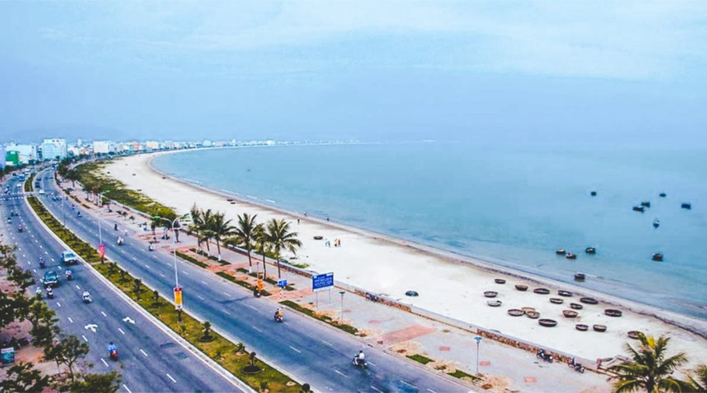 Thanh Binh beach in Da Nang