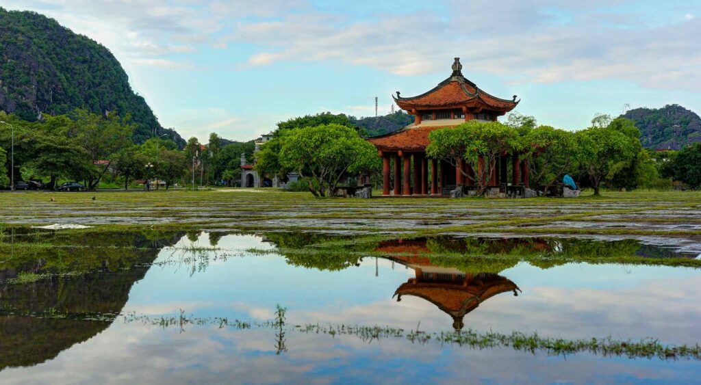 temples in Ninh Binh