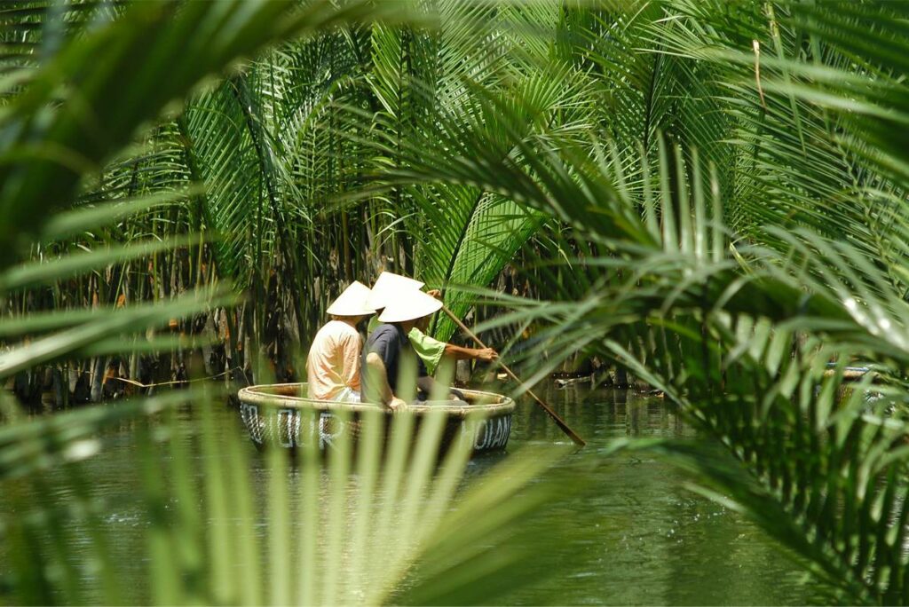 basket boat tour in Hoi An