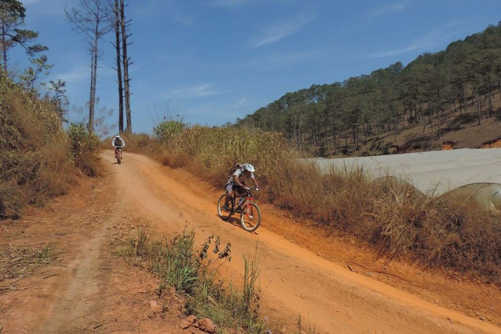 Crazy 8 mountain biking trail in Dalat