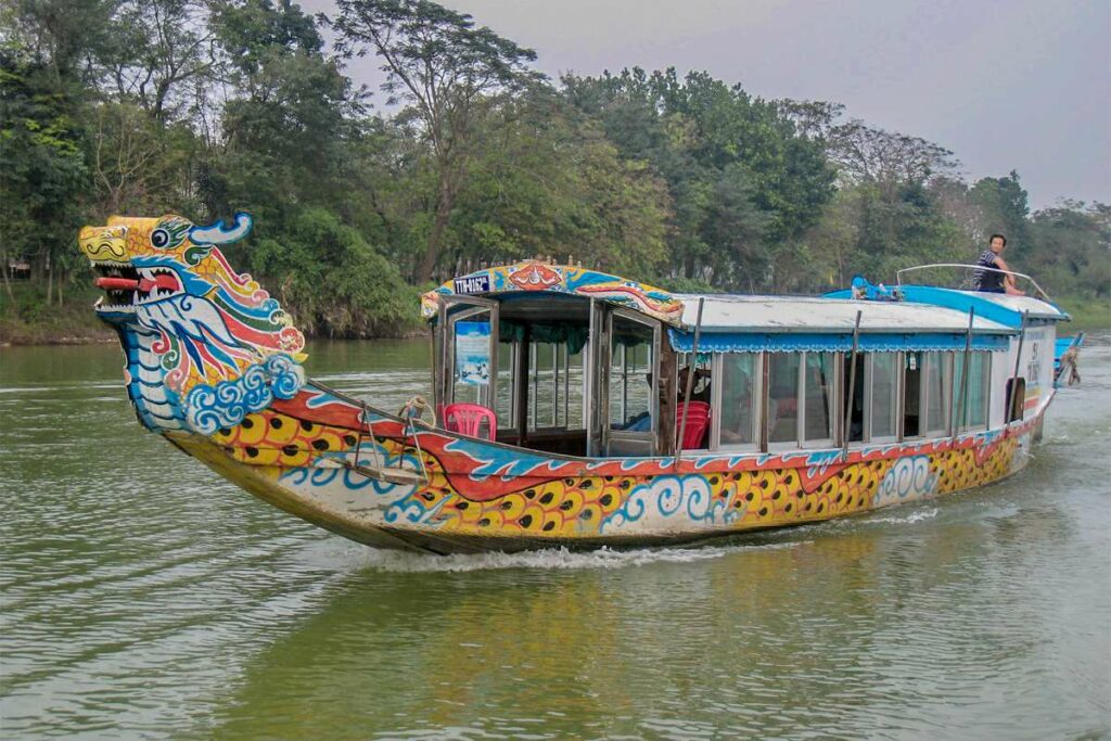 Dragon boat trip on the Perfume River