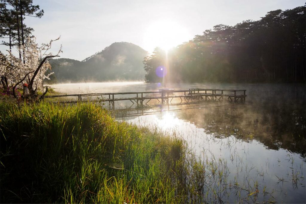 Tuyen Lam Lake