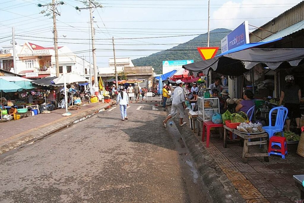 Con Dao Market