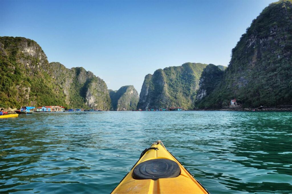 kayaking in Halong Bay