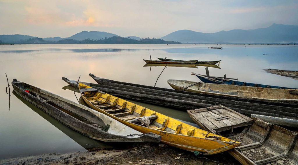 Lak Lake