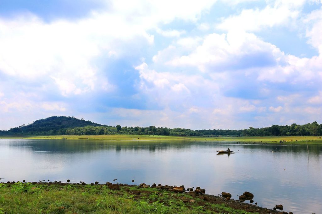 Ea Kao Lake