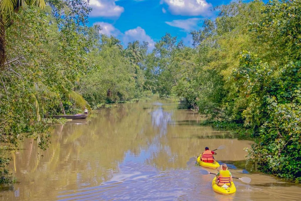 kayaking in Can Tho