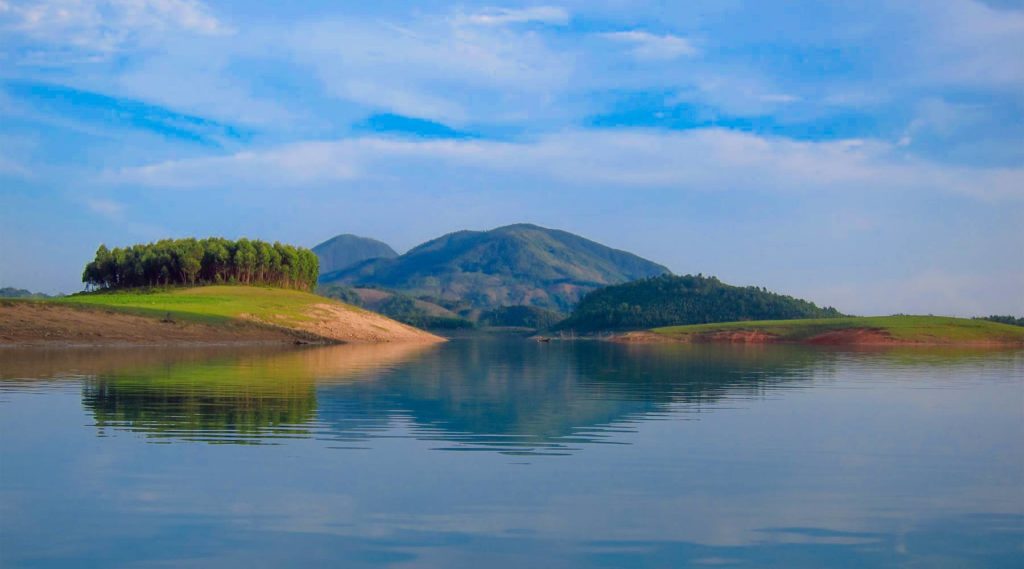 lakes in Vietnam