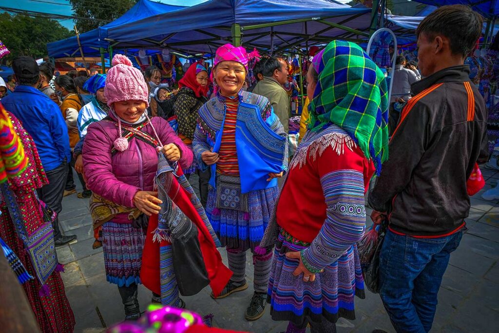Ethnic minorities wearing winter clothes on the Bac Ha Market