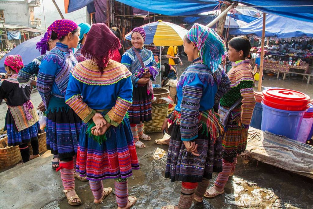 Bac Ha market minority woman