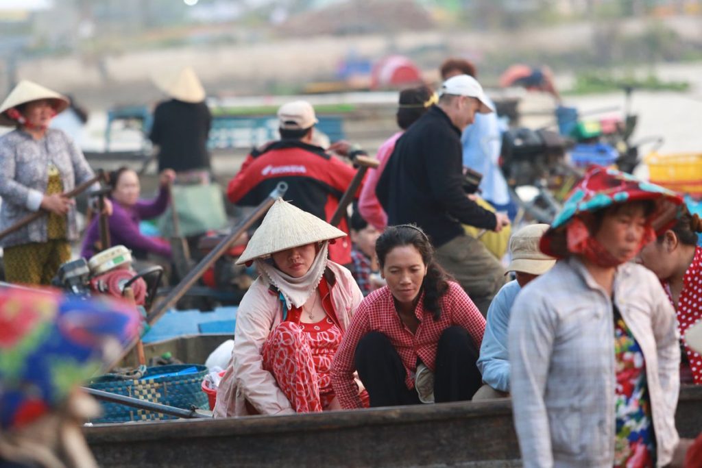 Phong Dien floating market