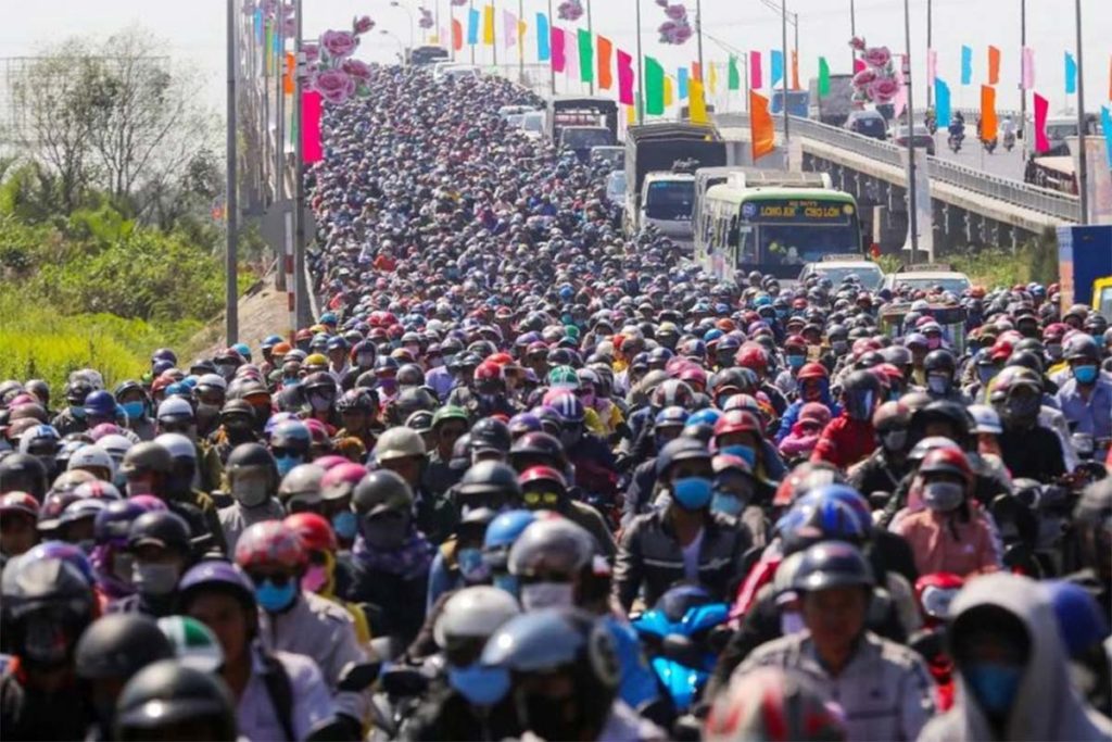 traffic Tet Holiday Vietnam