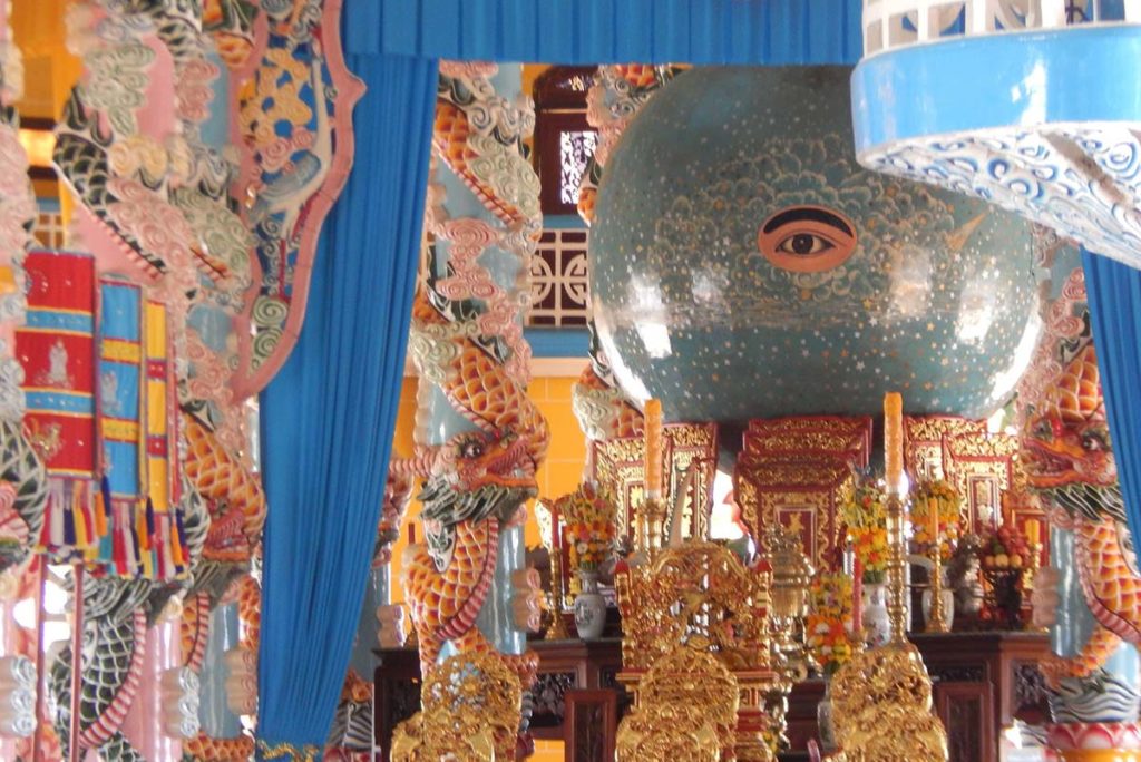 Cao Dai Temple