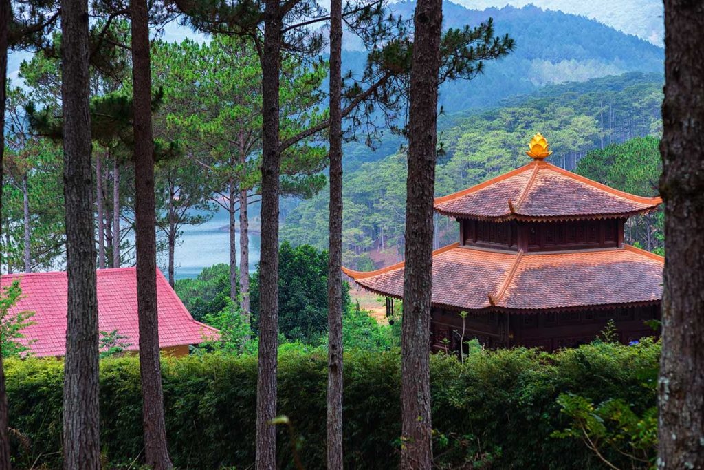 Truc Lam Pagoda