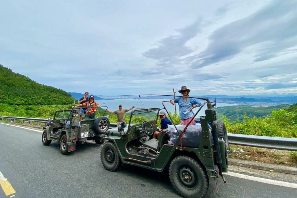 army jeep tour Hai Van Pass