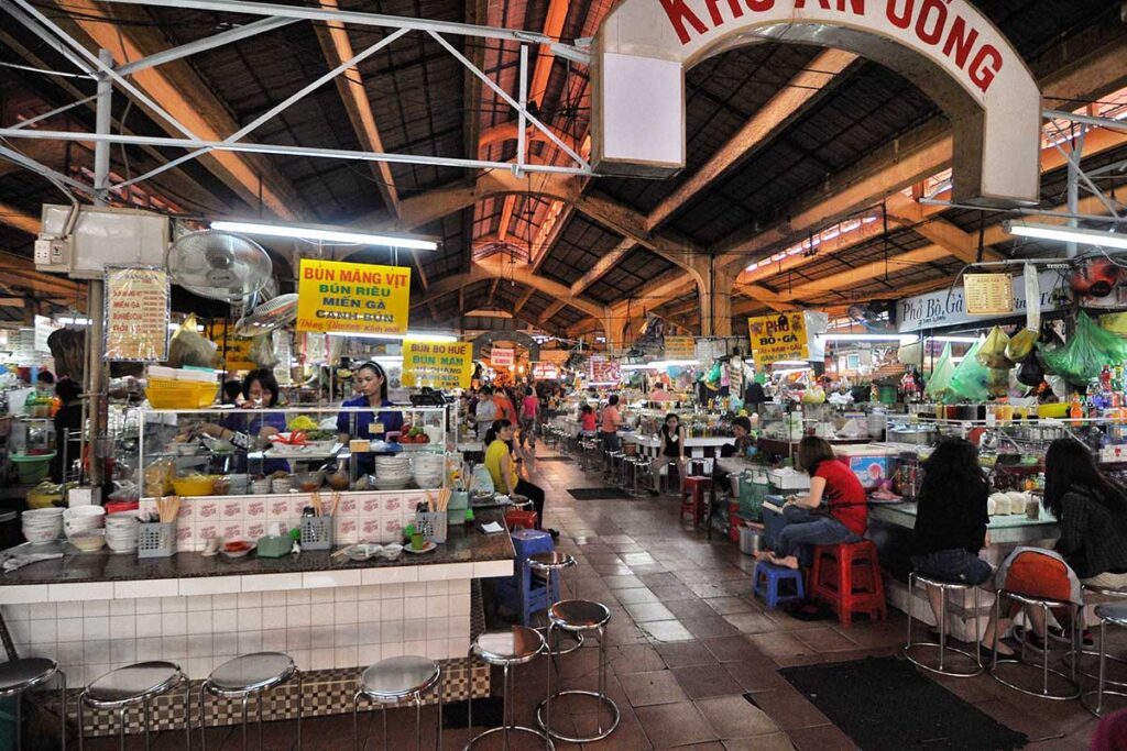 food in Ben Thanh Market