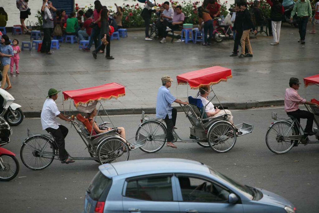 cyclo tour in Hanoi