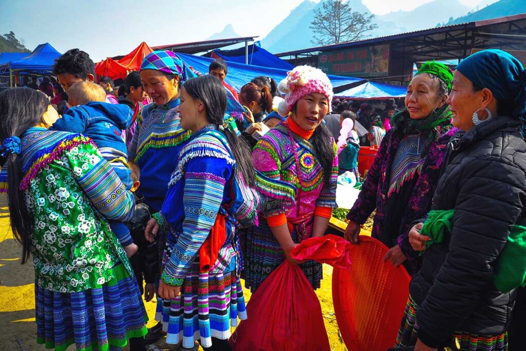 colorful minority woman at the Can Cau Market