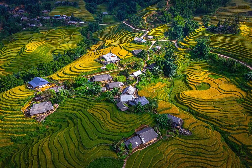 Y Linh Ho Village near Sapa