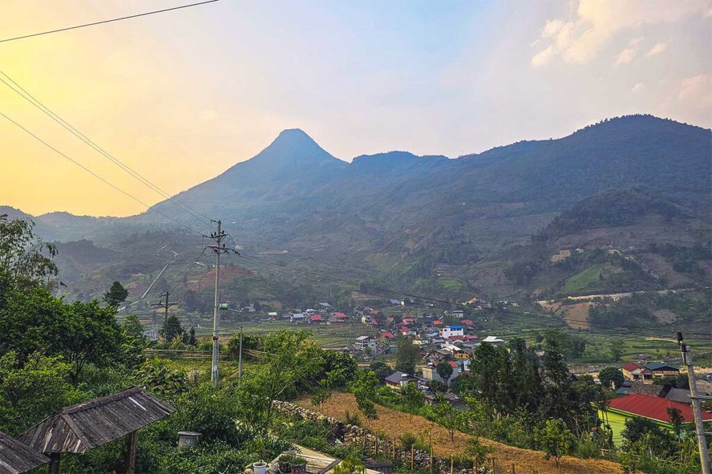 trekking around Ban Ho Village