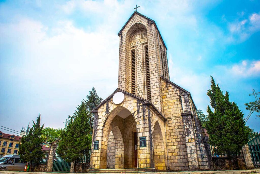 Sapa stone church