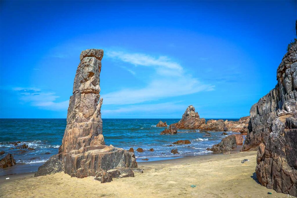 Dancing Rock Beach in Quang Binh