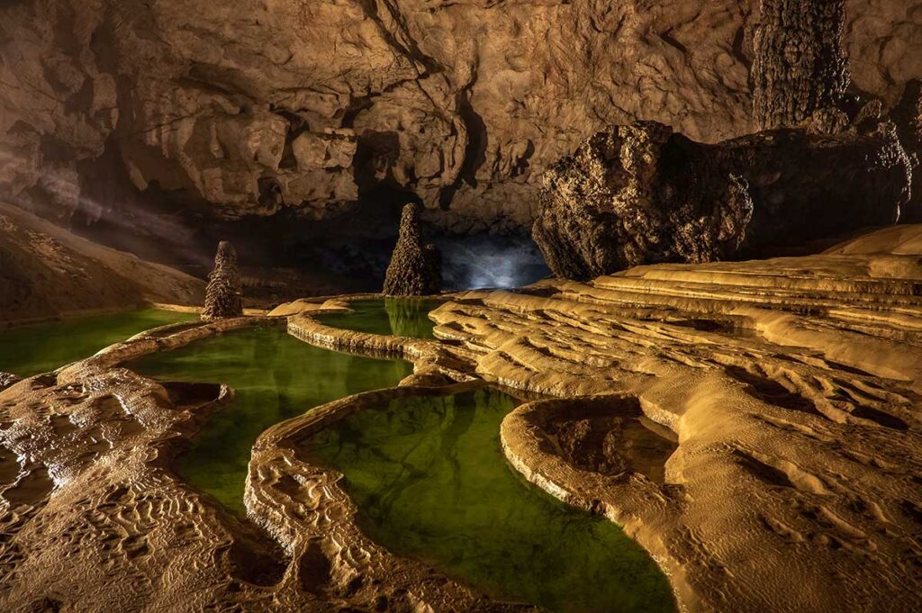 Small pools inside the Nguom Ngao Cave in Cao Bang