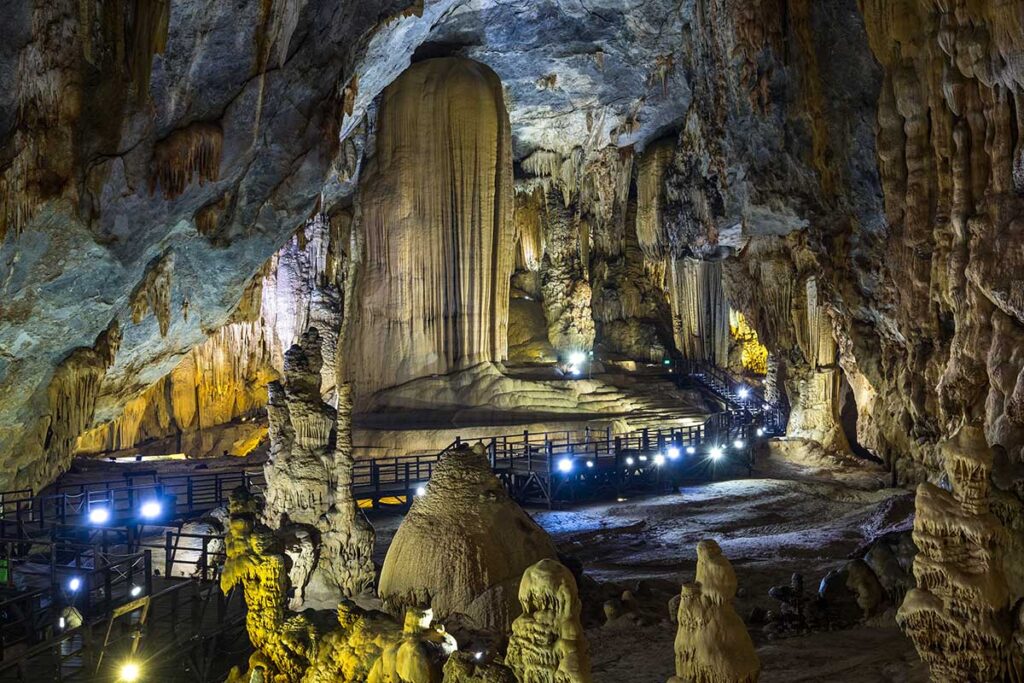 Paradise Cave in Phong Nha National Park