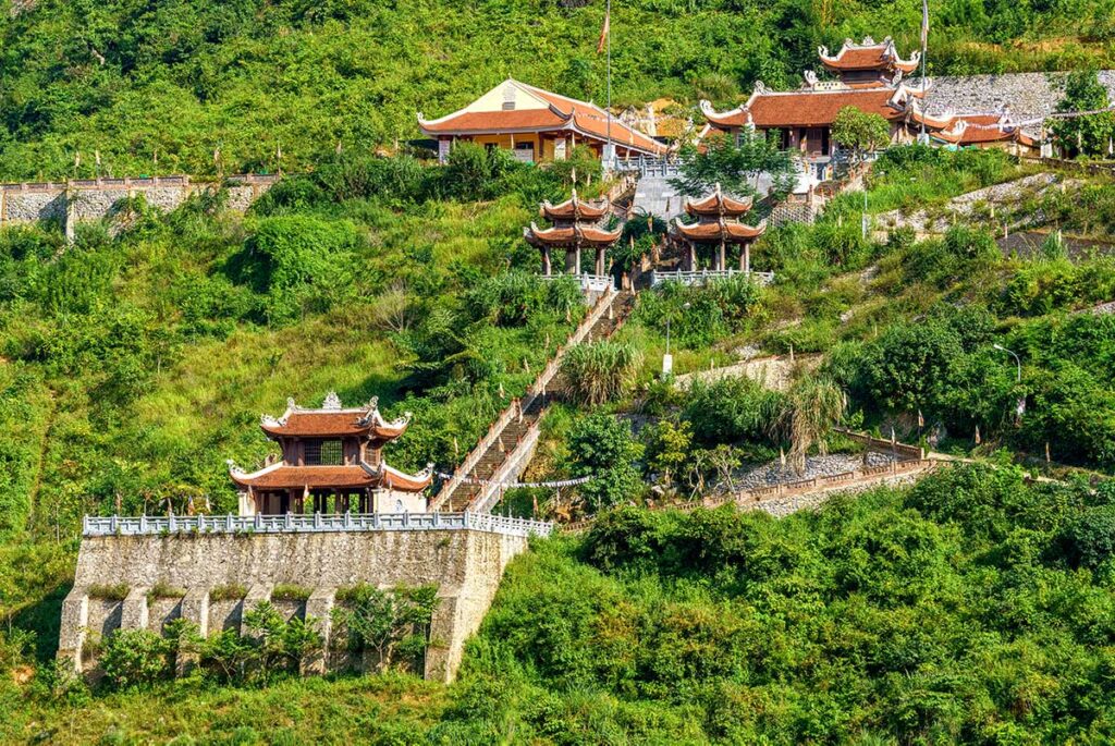 Phat Tich Truc Lam Ban Gioc Pagoda build on a steep hill in Cao Bang