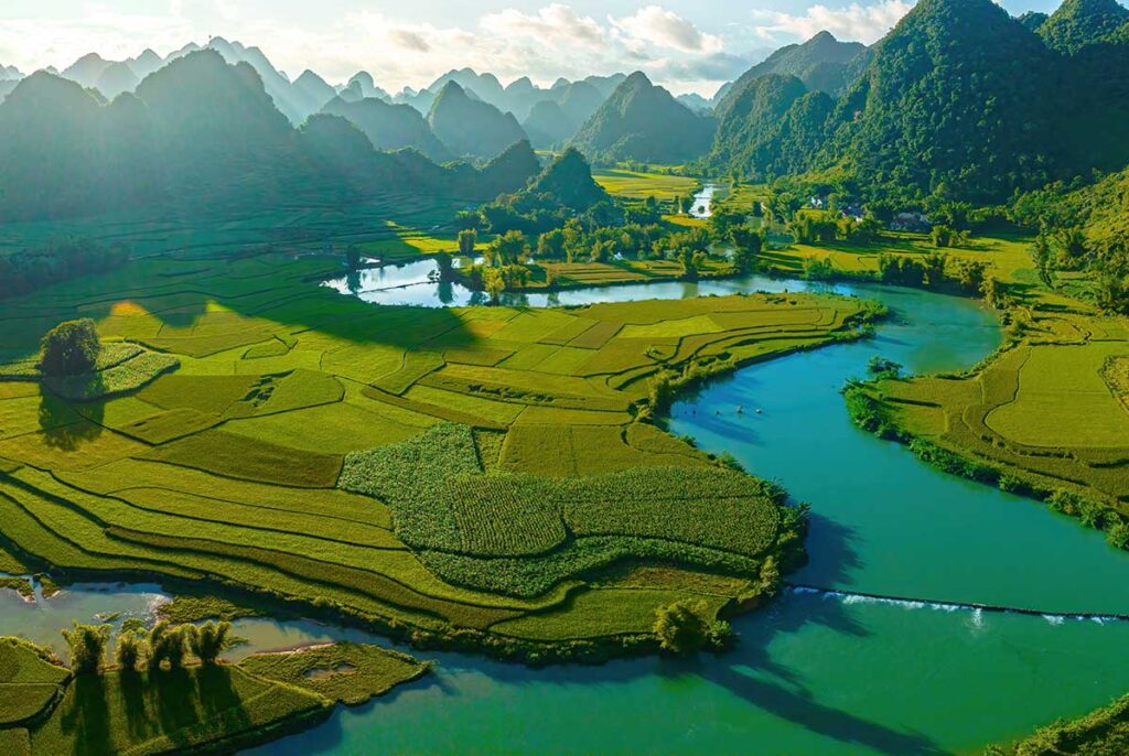 View of the river going through Phong Nam Valley - A hidden gem in Cao Bang