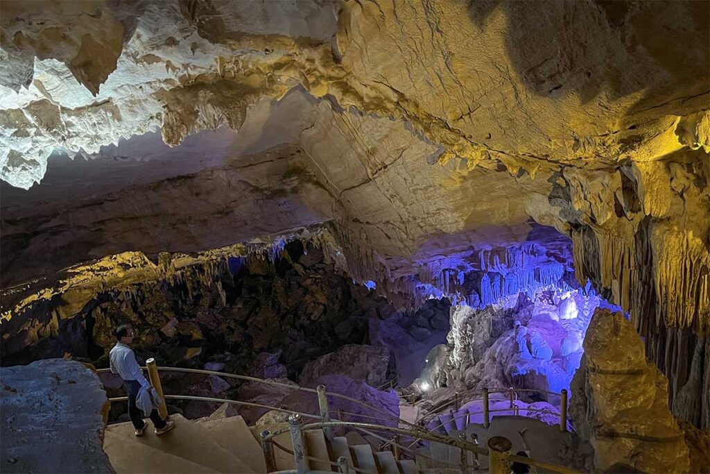 Hua Ma cave in Bac Kan