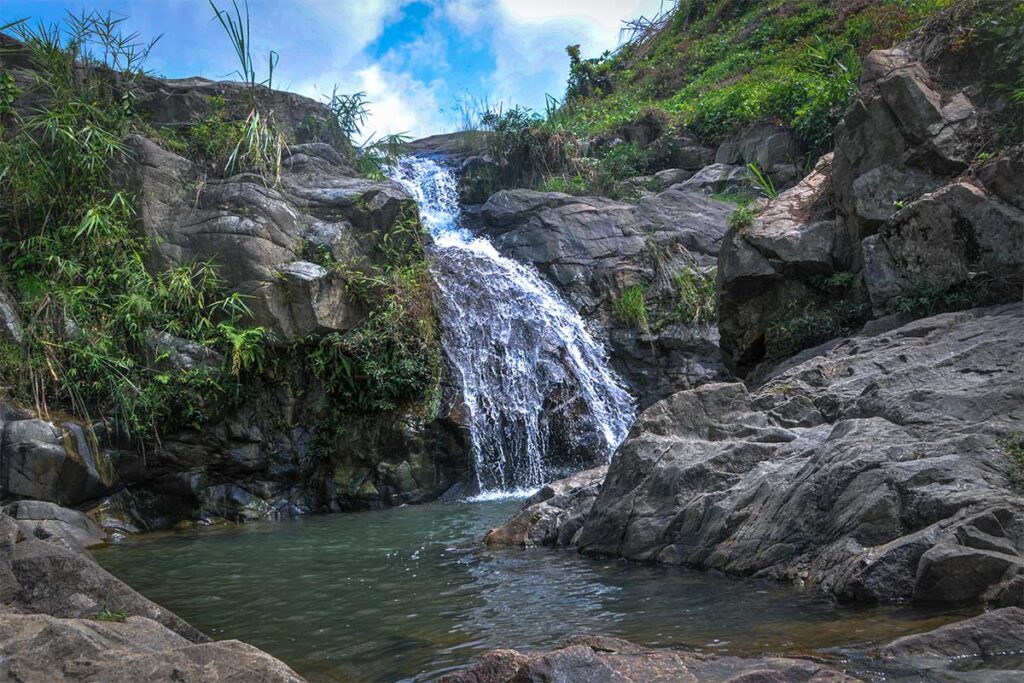 The small Khuon Tat Waterfall and small natural pool