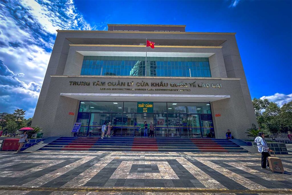 The main building of the Vietnamese immigration  into China of the Lao Cai International Border Crossing