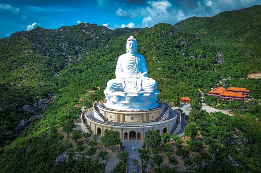 A large white Buddha statue of Ong Nui Temple (Linh Phong Temple)