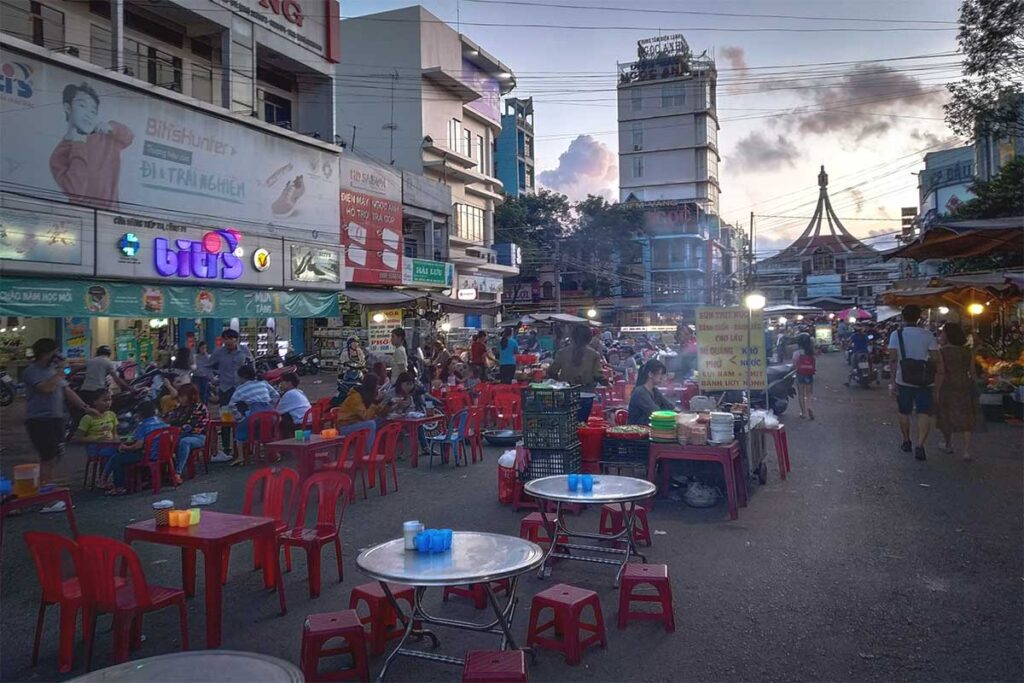 Pleiku Night Market