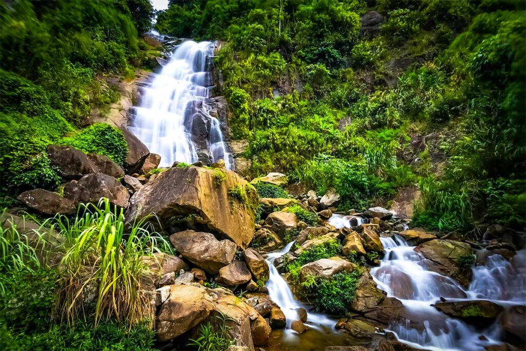 Tat Ma Waterfall in Bac Kan