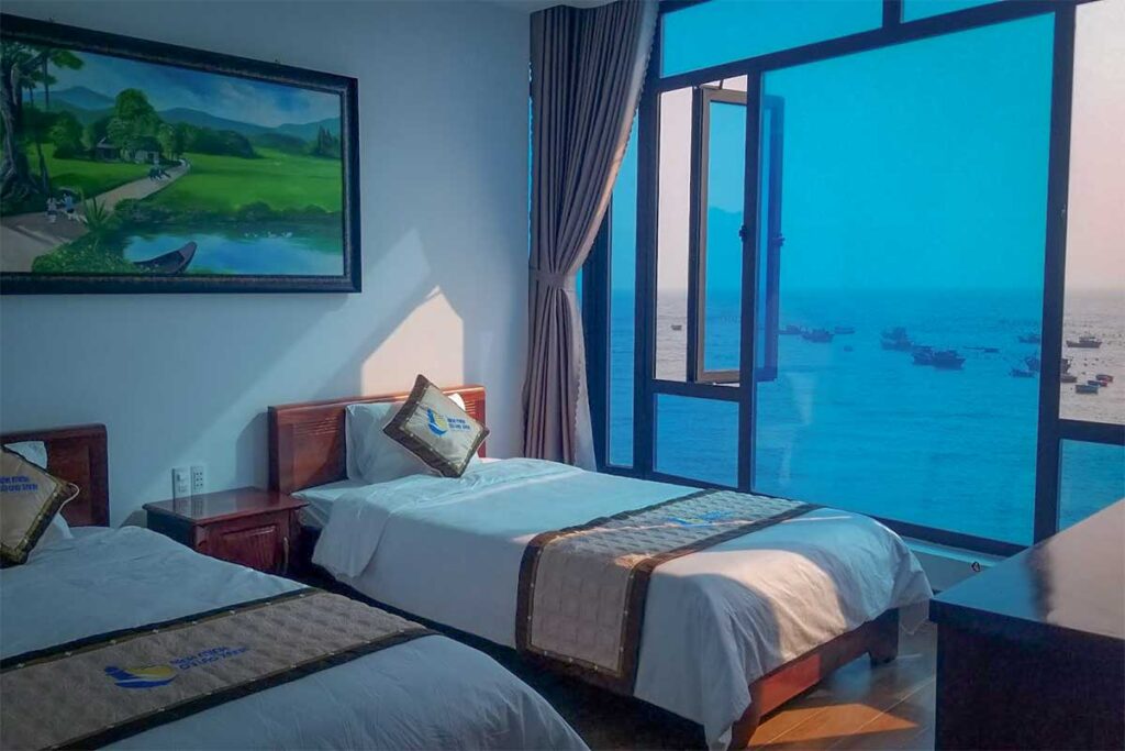 Simple twin room with sea view at a guesthouse on Cu Lao Xanh Island, Quy Nhon.