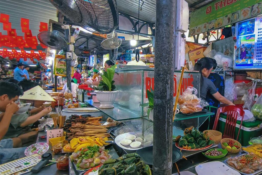 The Dong Ba Night Market
