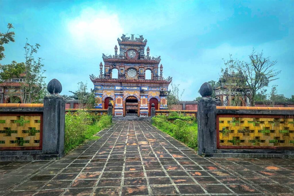 The main gate of Duc Duc Tomb
