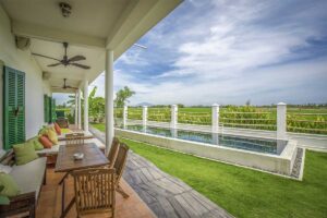 Cozy boutique hotel with a pool overlooking green rice fields – peaceful stay in the countryside of Hoi An.