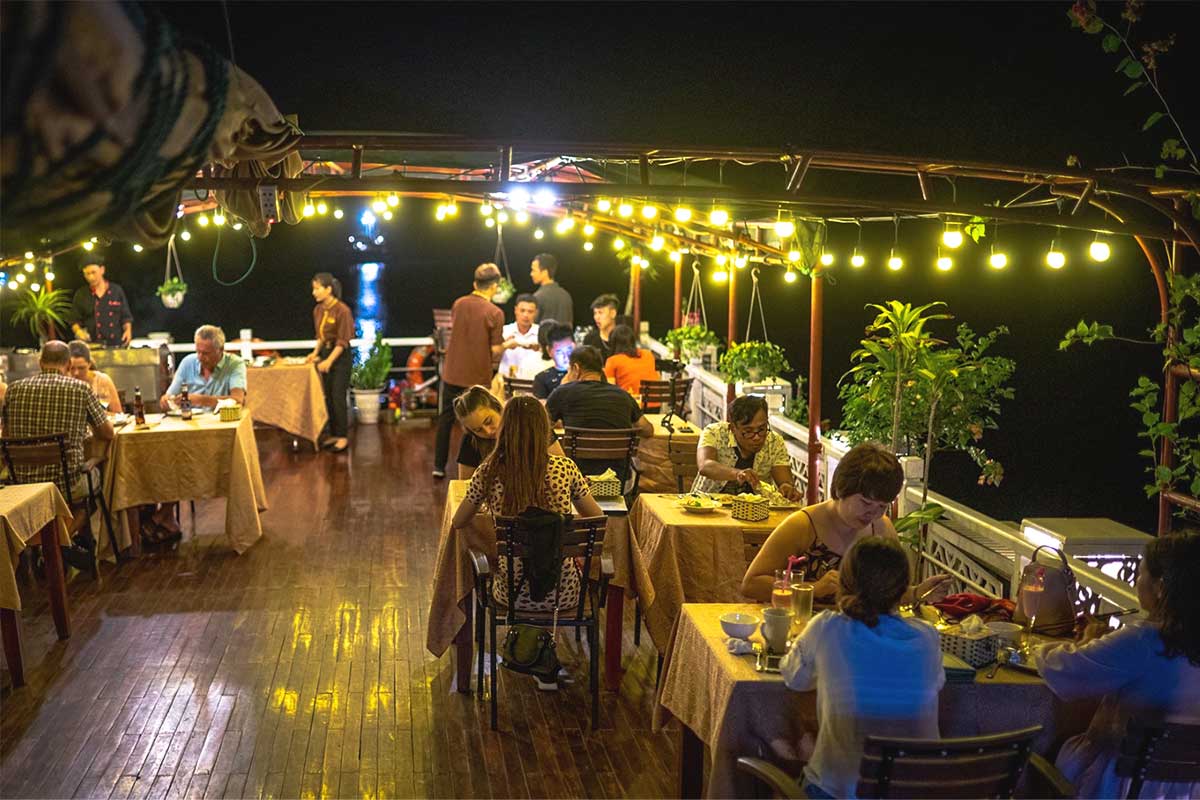 Relaxing time on Renea Cruise at night
