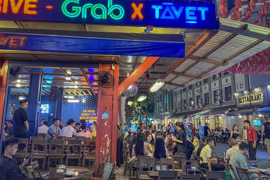 Ta Vet Coffee & Pub in Hue