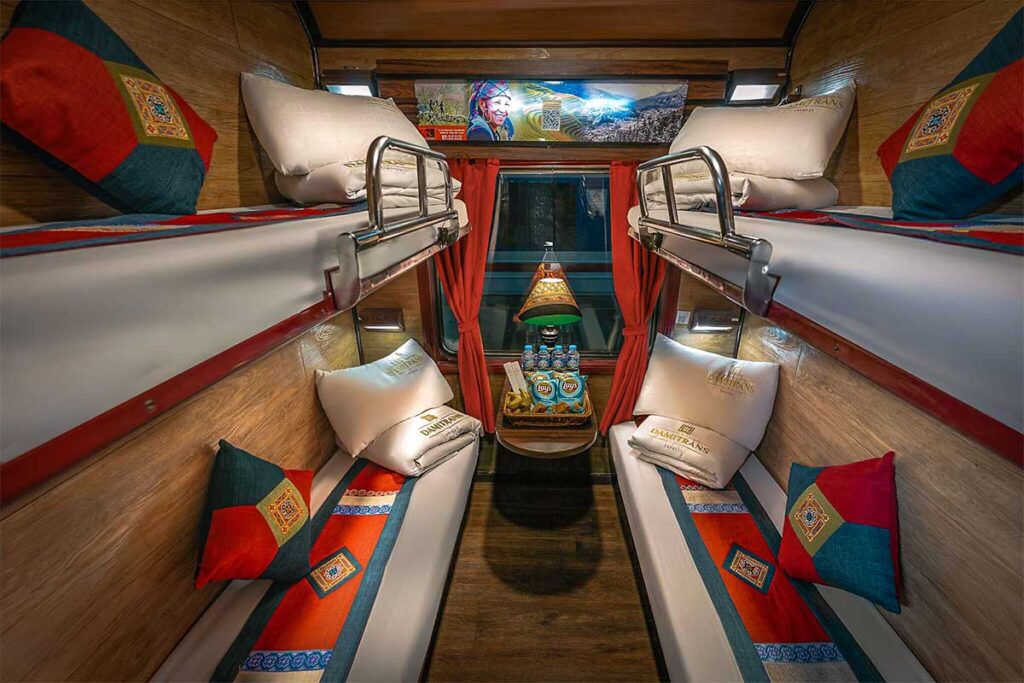 4-bed cabin of Damitrans Express Train to Sapa
